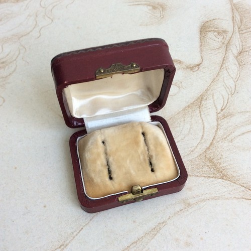 Ecrin coffret bijou boucles - à,
