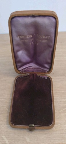 Ancien écrin bijoutier - de,