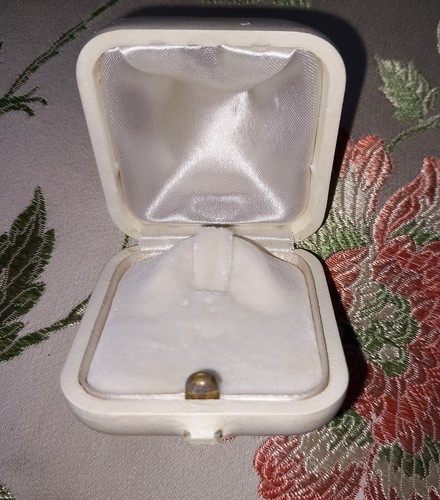 Ecrin bijoux ancien pour - a,